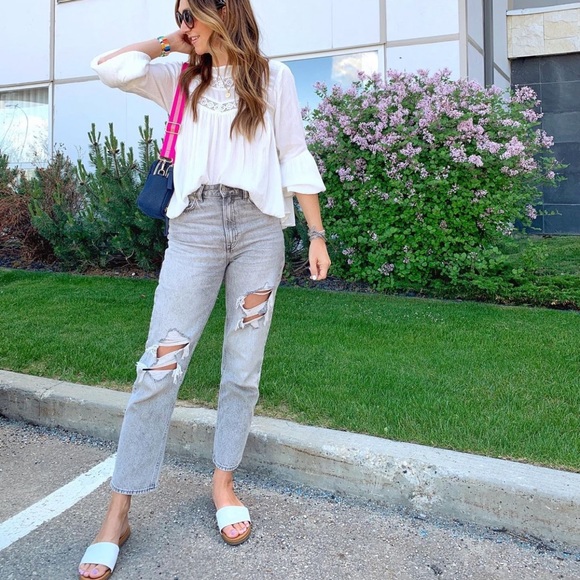 White blouse with crochet detail - Picture 8 of 8